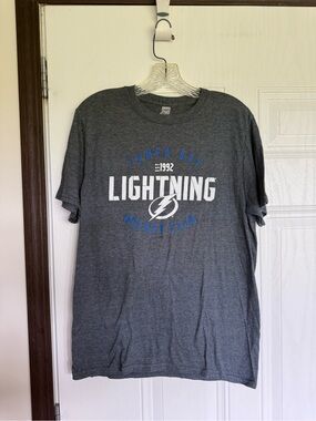 2 for $10 sale: Tampa Bay lightning gray crewneck t-shirt - M